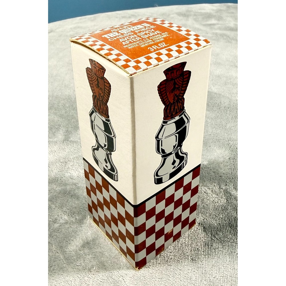Avon The Queen II Chess Piece Bottle Spicy After Shave 3oz Vintage Full Box